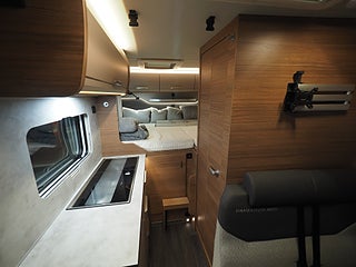Husbil-halvintegrerad Knaus Tourer Van 7 av 21