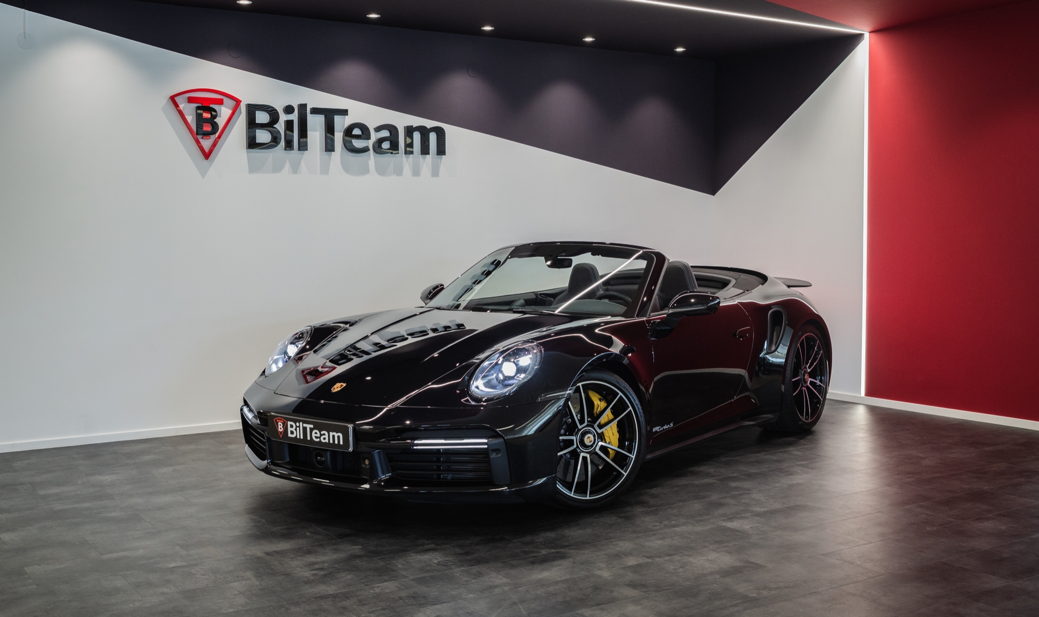 Porsche 911 Turbo S Cabriolet PDK 650hk 2022, photo 4/57