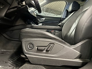 Audi E-Tron 55 quattro 95kW Kamera/Drag/Appvärme/S&V-däck/Navi