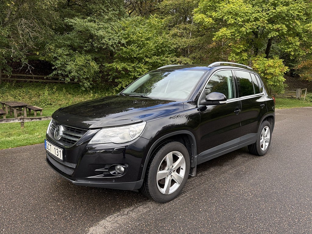 Volkswagen Tiguan 2.0 TSI 4Motion / Nyservad / Nybes / Backkamera / Drag
