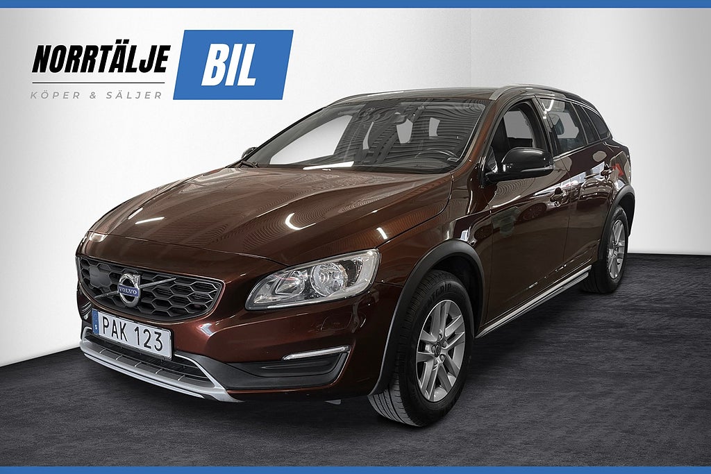 Volvo V60 Cross Country D3 150 HK KINETIC DRAG D-VÄRM KAMREM BYTT BLUETOOTH PDC