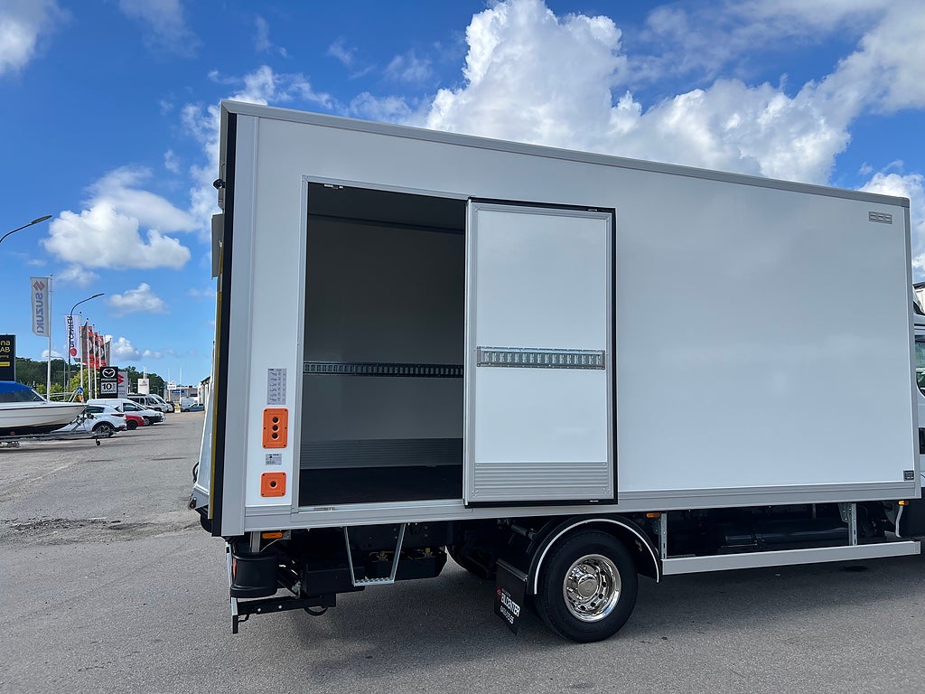 Iveco Daily 72C14G A8 CNG Skåpbil med Z-Lift