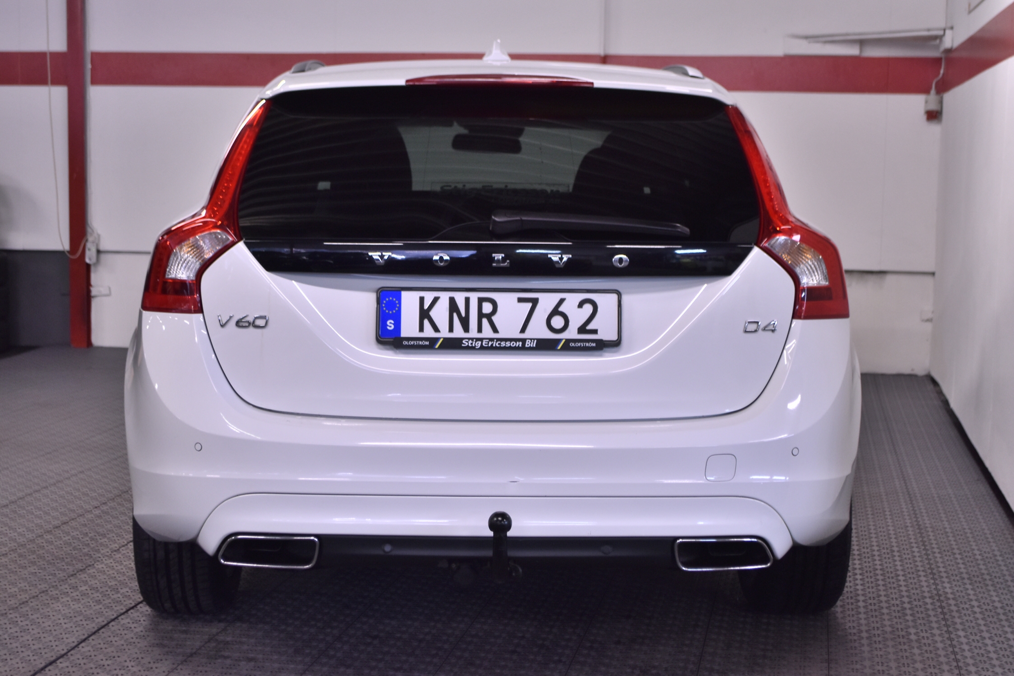 Volvo V60 D4 Momentum 2015, bild 6/33