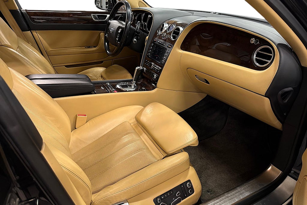 Bentley Continental Flying Spur L 6.0 W12 AWD, 560hk, 2006, Unik