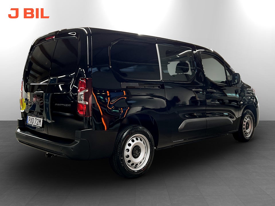 Bild på Peugeot Partner Crew Cab 130hk Aut - EDITION! SERVICE & V-HJUL INGÅR!