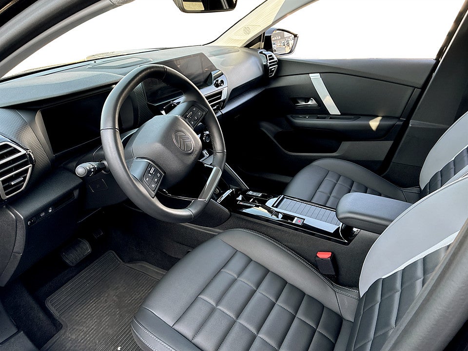 Bild på Citroen C4 Max Hybrid 145hk Aut B-KAMERA CARPLAY