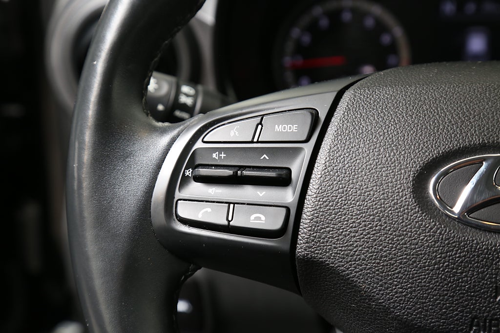 Hyundai i10 1,0 blue 67hk Essential Automat CarPlay Motorvärmare 2021