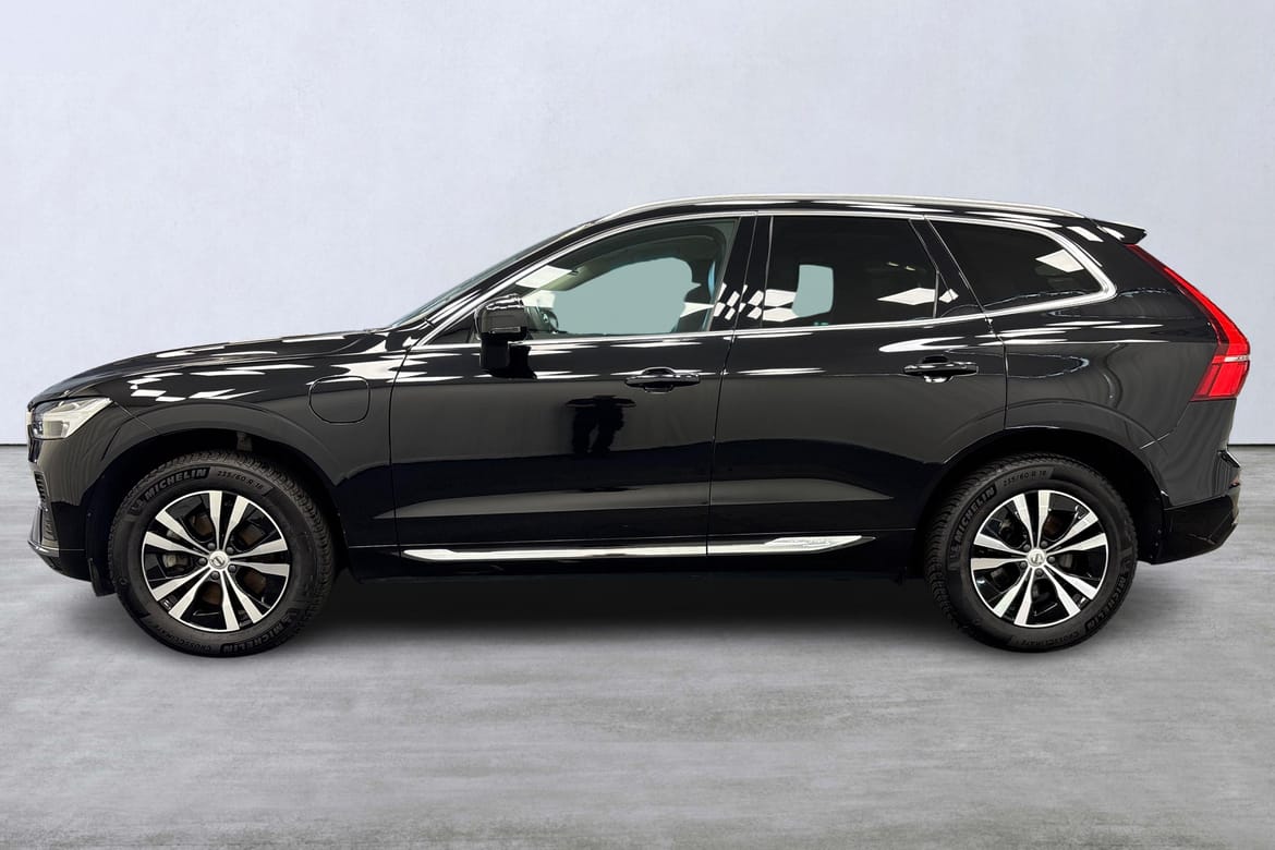 Volvo XC60 Recharge T6 Core Edition 2023, bild 2/10