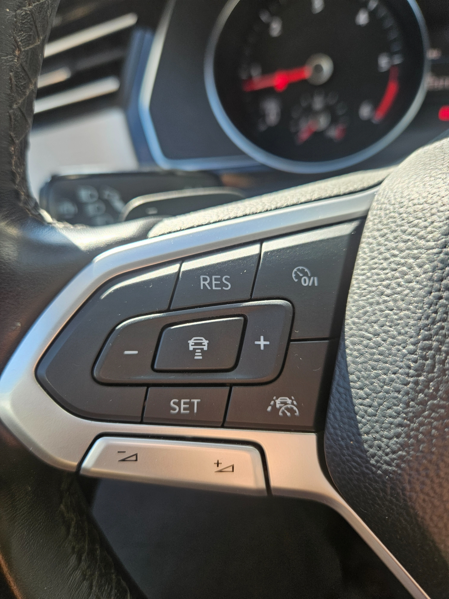 Volkswagen Passat 2020, bild 7/49
