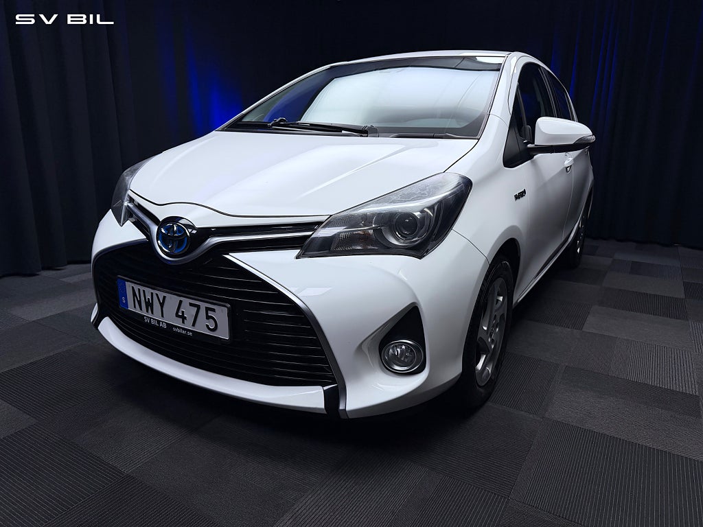 Toyota Yaris Hybrid e-CVT Active topp skick