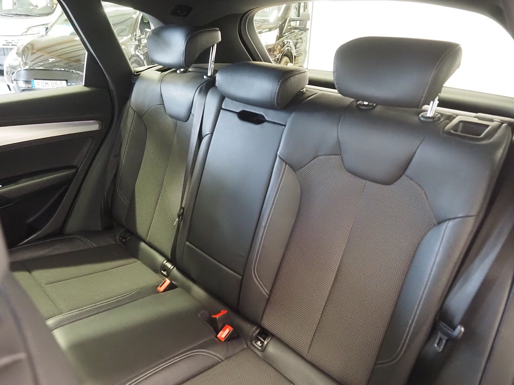 Audi Q5 40 TDI Quattro S Tronic S-Line Kamera D-Värm Dragkrok 2019