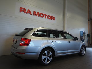 Kombi Skoda Octavia 5 av 22