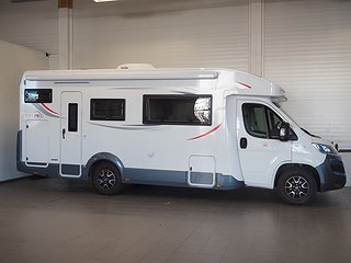 Husbil-halvintegrerad Roller Team Zefiro 274 TL 3 av 21