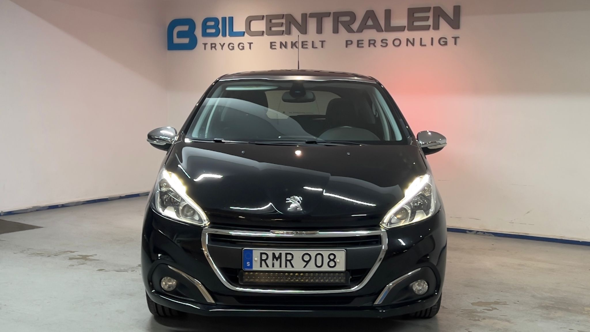Peugeot 208 2017, bild 2/49