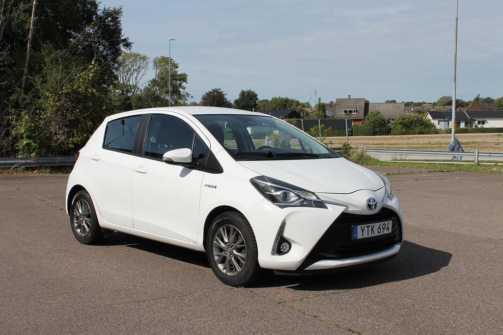 Toyota Yaris Hybrid e-CVT Active