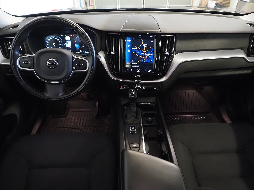 Volvo XC60 D4 Aut 190hk Momentum Teknikpkt B-Kamera D-Värm Navi