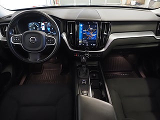 SUV Volvo XC60 11 av 22