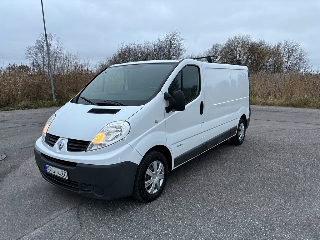 Renault trafic Skåp 2.9t 2.0 dCi 114hk Lång