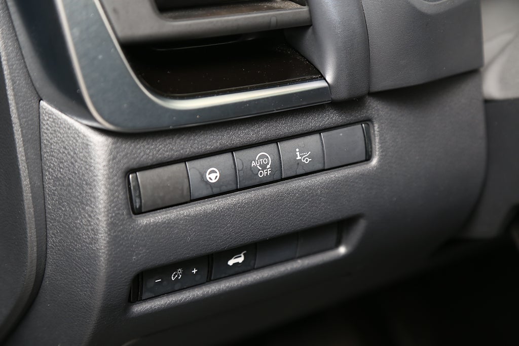 Nissan Qashqai 1,3 DIG-T 158hk 4WD Tekna 360° Massage Bose 19" Pano 2021