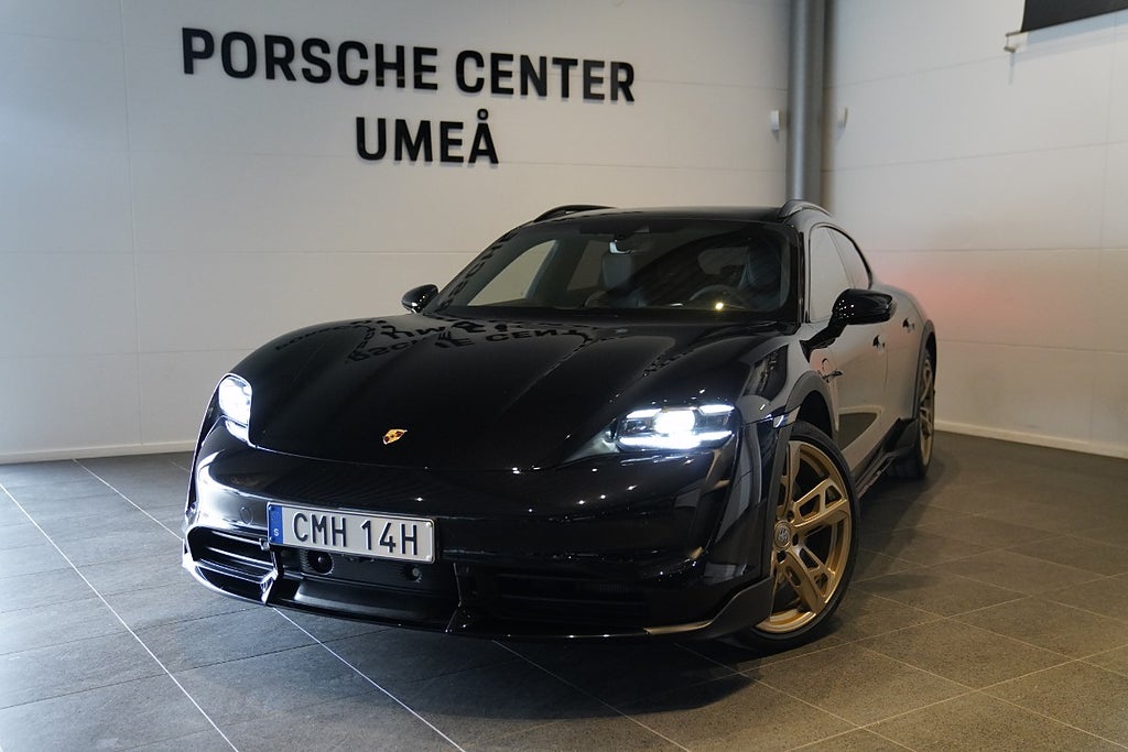 Porsche Taycan Turbo Cross Turismo / 680HK / 15 000 laddning