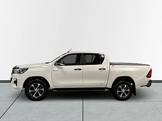 Toyota Hilux Dubbelhytt 2.4 AWD MOMS/Kamera/Drag/D&M-värmare/LEDramp