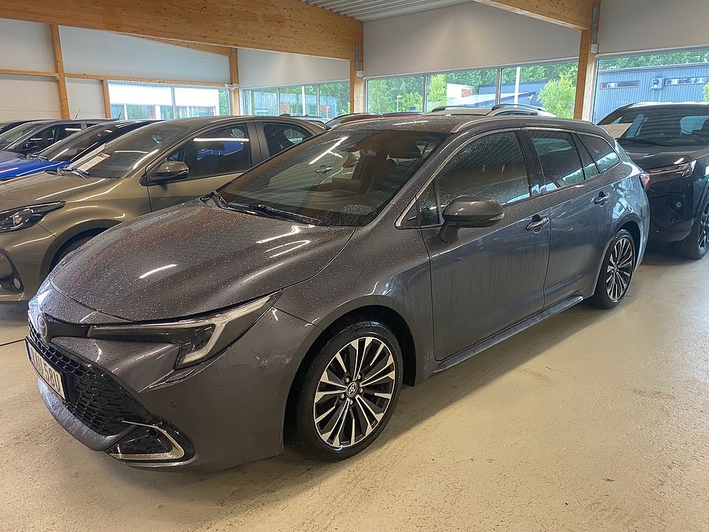 Toyota Corolla 1,8 Hybrid Touring Sports Style Pluspaket...