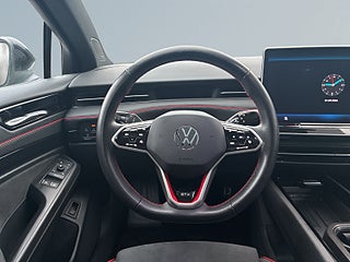 Volkswagen ID.7 GTX 4Motion 360/HK/Drag/HuD/Psens/Sov-Däck/Navi/Elstol – bild 9
