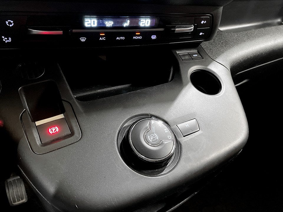 Bild på Citroën Berlingo Business 1.5 BHDi 130hk Aut L2 - WEBASTO,DRAG,NYSERVAD