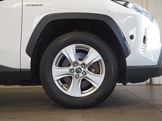 SUV Toyota RAV4 10 av 24
