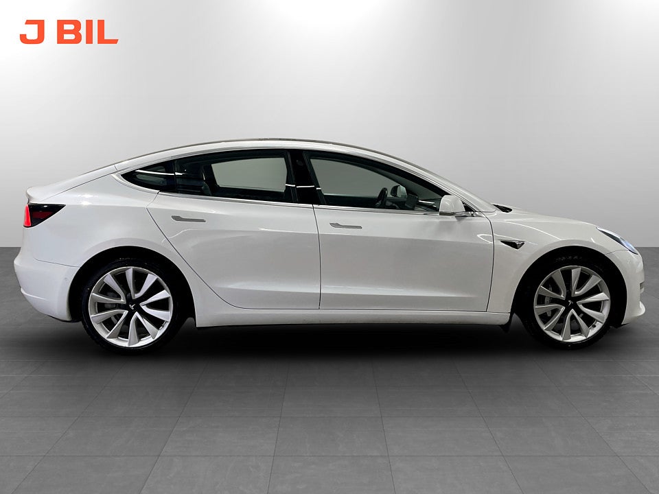 Bild på Tesla Model 3 Long Range 440hk Aut AWD PANO PREMIUM INTERIÖR