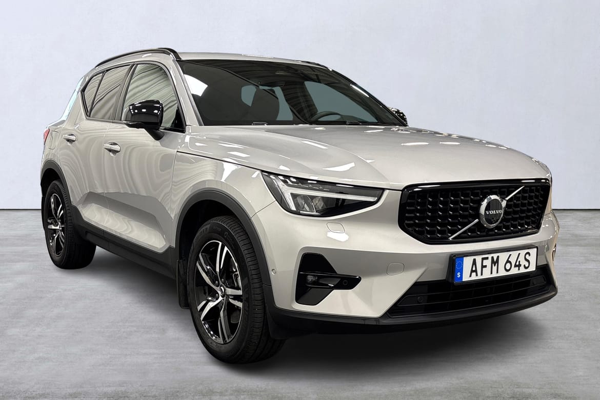Volvo XC40 B3 FWD Bensin Plus Dark 2025, bild 6/10