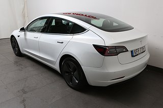 Sedan Tesla Model 3 4 av 23