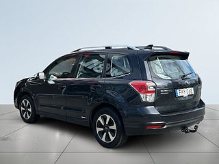 Subaru Forester 2.0 4WD Drag/MoK-Värm/Kamera/S&V-Hjul/Full servad – bild 5