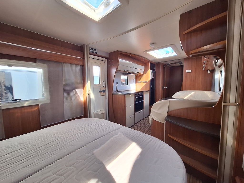 Adria Alpina 663 PT Barnkammare: 3 Bäddar