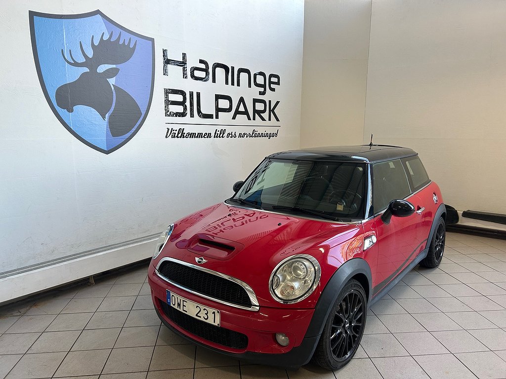 MINI Cooper S / KAMKEDJA / PANORAMA / 174hk / SUPERDEAL 3,95 % 