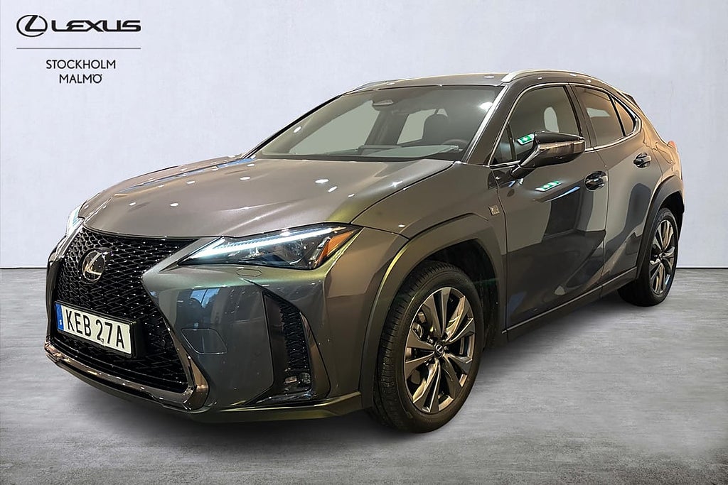 Lexus UX 300h F Sport Design 199hk P-värm Navi Keyless Backkam...