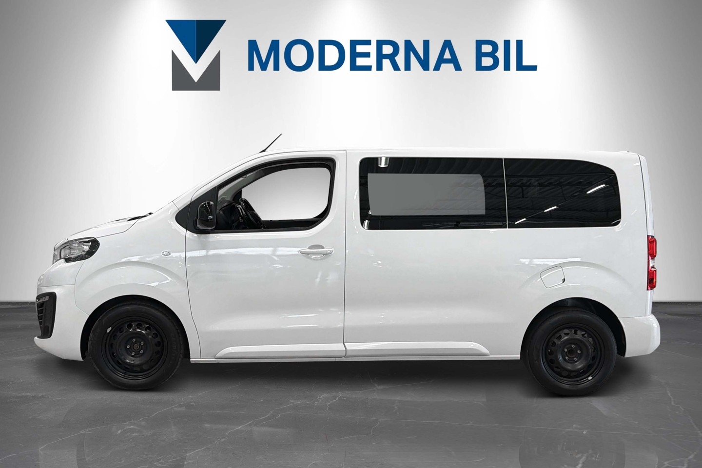 Peugeot Traveller 2.0 144hk Moms 9-sits 2022, bild 2/47