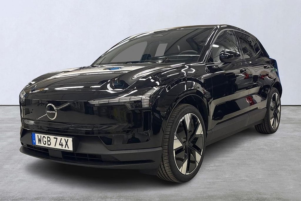 Volvo EX30 Single Motor Extended Range M R Plus Edition