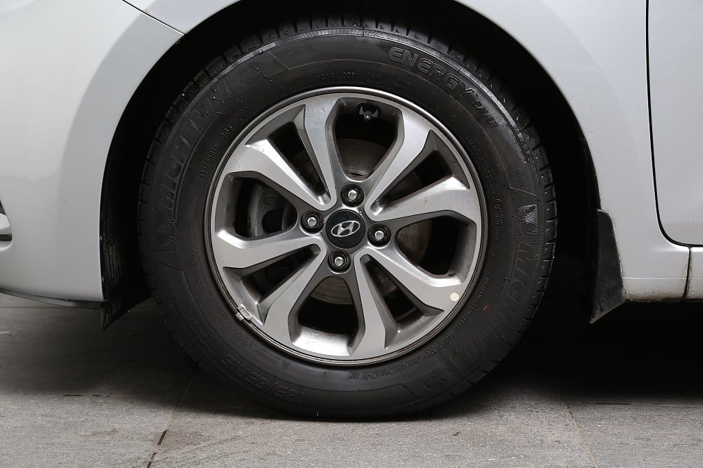 Hyundai i20 1,2 Premium 1ägare CarPlay Kamera P-sensor 2019