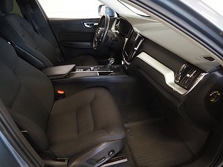 SUV Volvo XC60 11 av 23