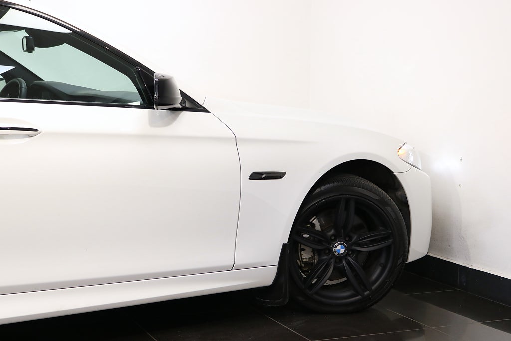 BMW 535d 2012 - miniatyr 26