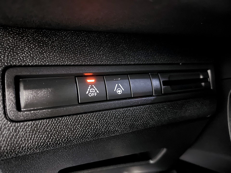 Bild på Peugeot 3008 GT 1.2 PT 130hk Aut - INK. TRYGGHETSPAKET