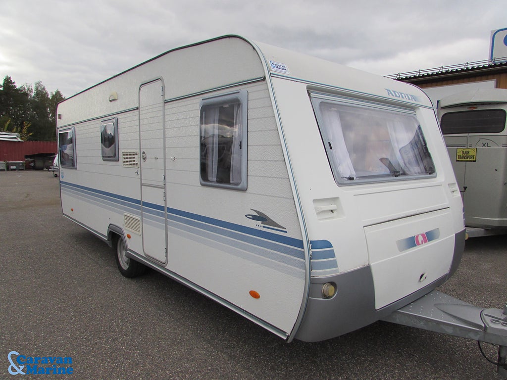 Adria C 563 UL Långbädd/Dubbelbädd