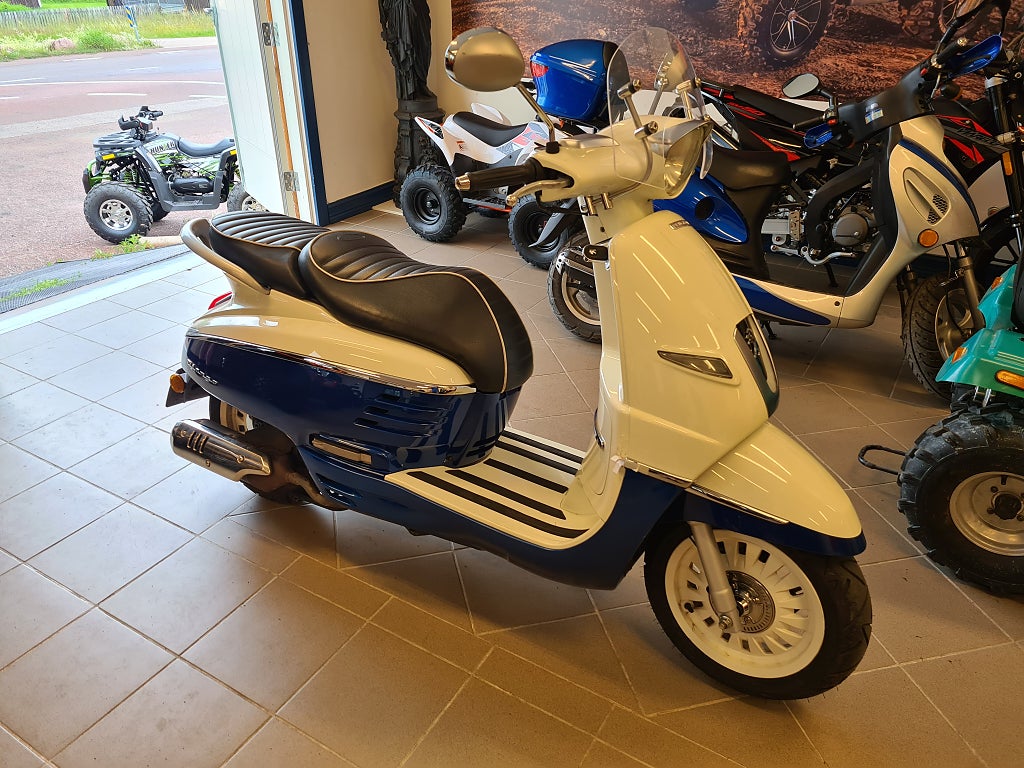 Peugeot DJANGO 150 CC I FINT SKICK 16900 KR 
