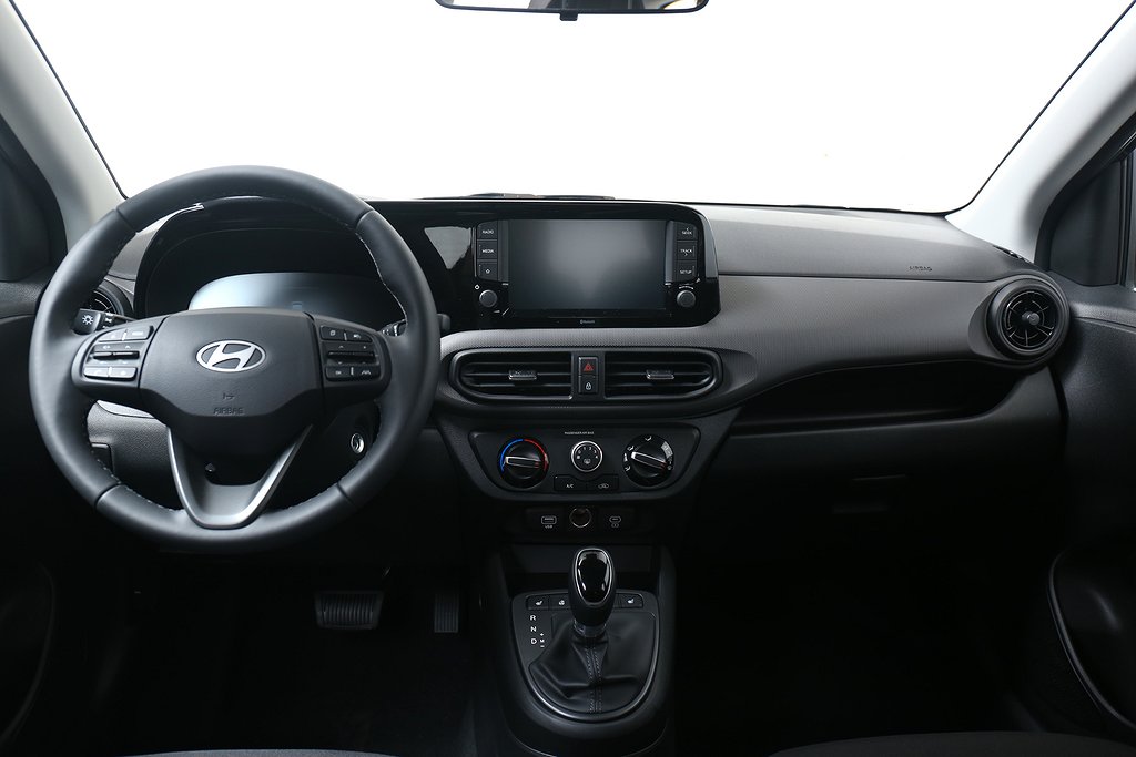 Hyundai i10 1,0 Essential - Extra Utru. m. 15" Alu Fälg 2024