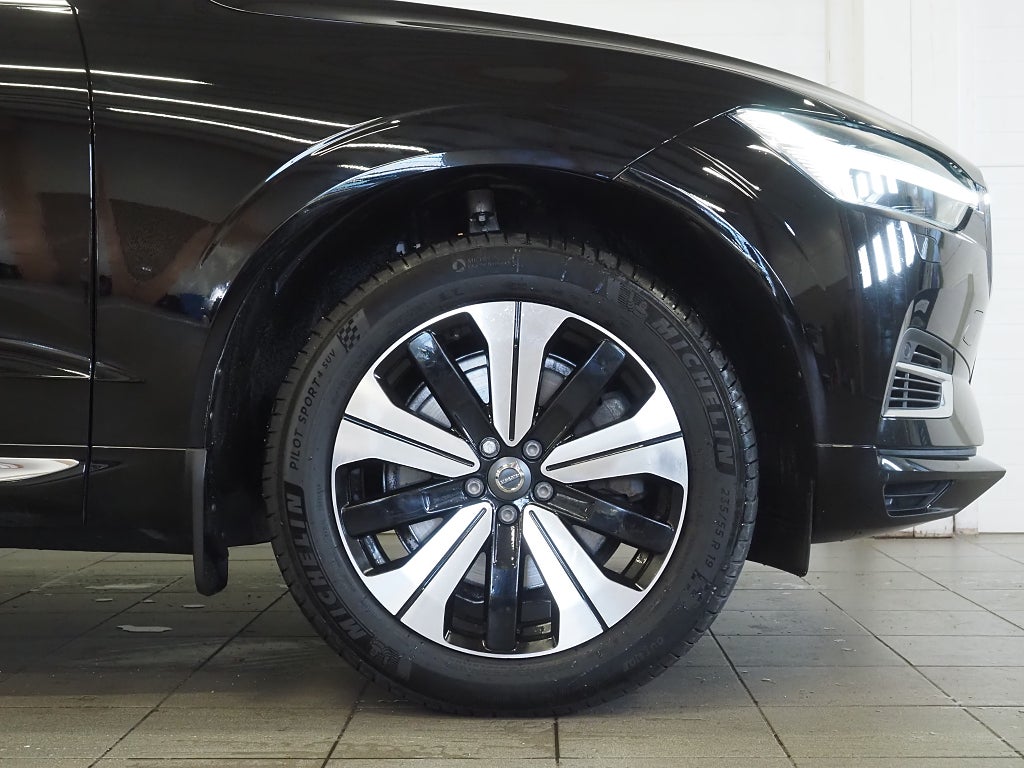 Volvo XC60 Recharge T6 AWD Inscription Pano Drag VOC Kamera Läder 2021