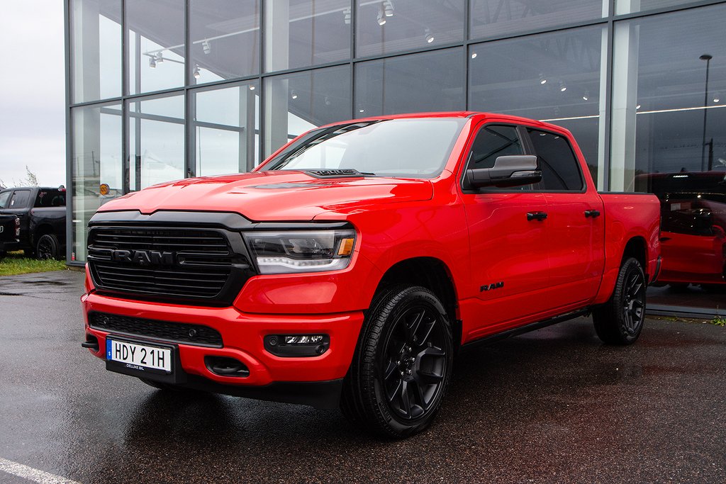 Dodge RAM 1500 Laramie V8 Night Edition Luftfjädring 130 mil