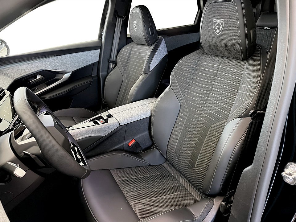 Bild på Peugeot 5008 GT Hybrid 145hk Aut 7-SITS - DEMO