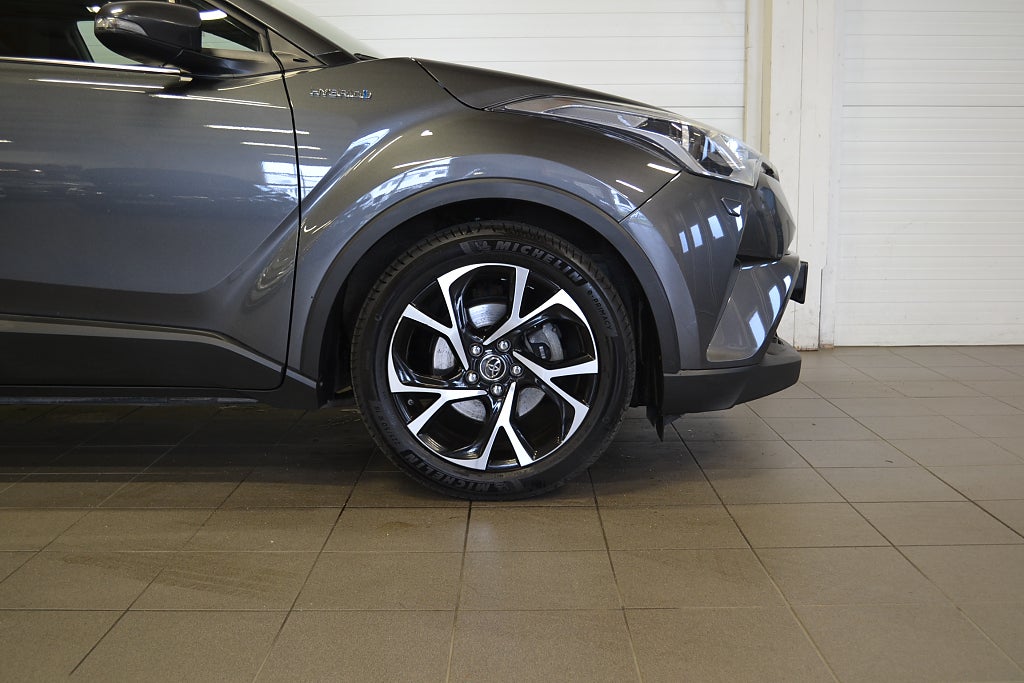 Toyota C-HR Hybrid CVT X-Edition Dragkrok Kamera Rattvärme M-Värm 2019