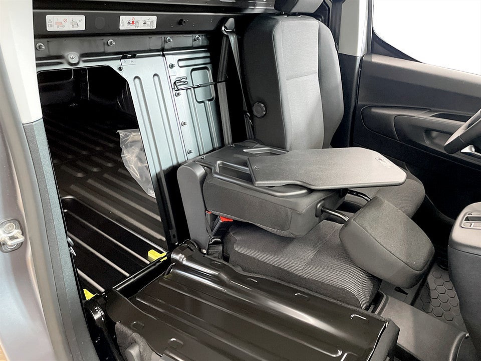 Bild på Opel Combo Elite 130hk Aut L2 - DIESELVÄRMARE MM INGÅR!